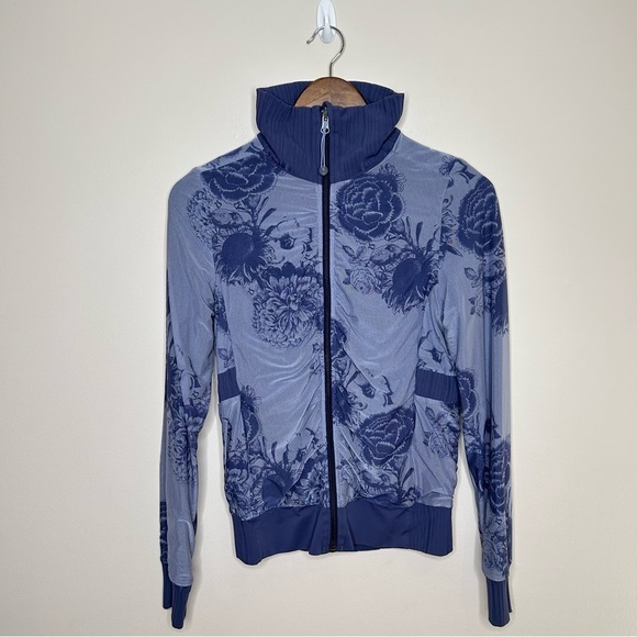 Lululemon Raja Jacket Reversible Night Market  Floral or Solid Periwinkle Size 4 - Picture 1 of 13